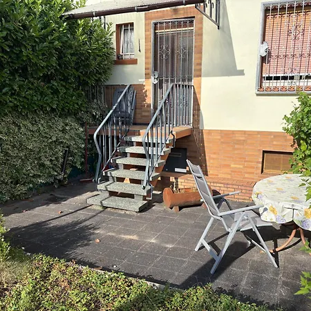 Haus-renate Business- & Familienhaus Nahe Frankfurt דירה
